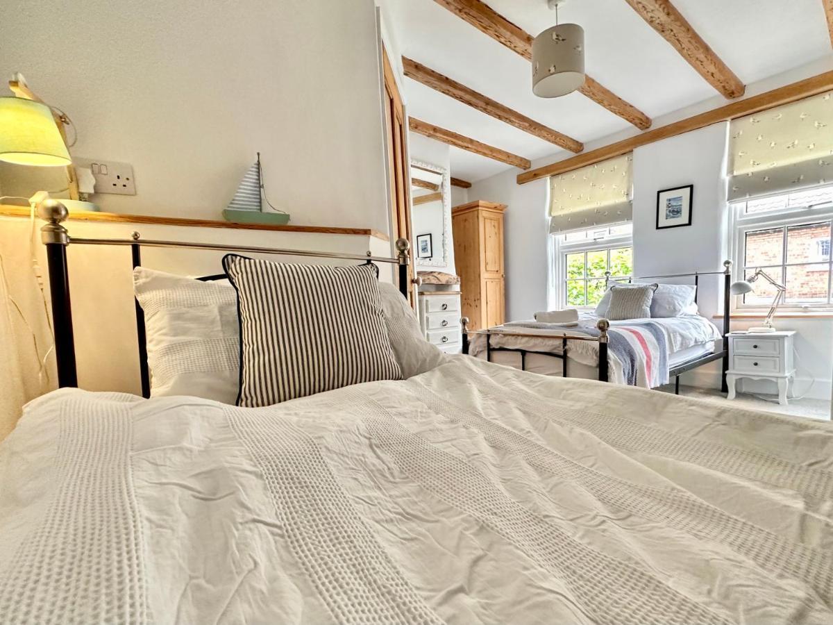 Holiday home Hagstone *